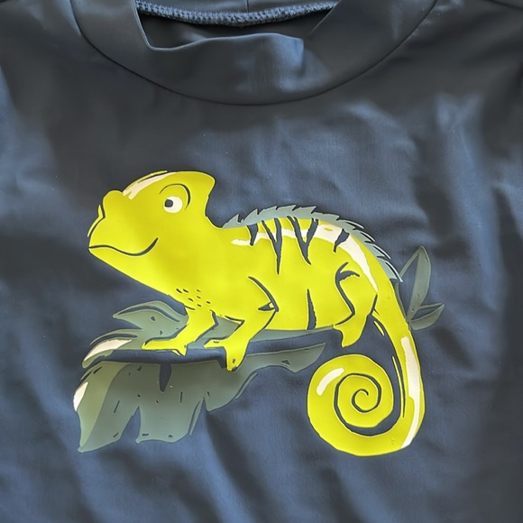 Carter’s Iguana 🦎 UPF Swim Shirt NWT - Picture 3 of 6